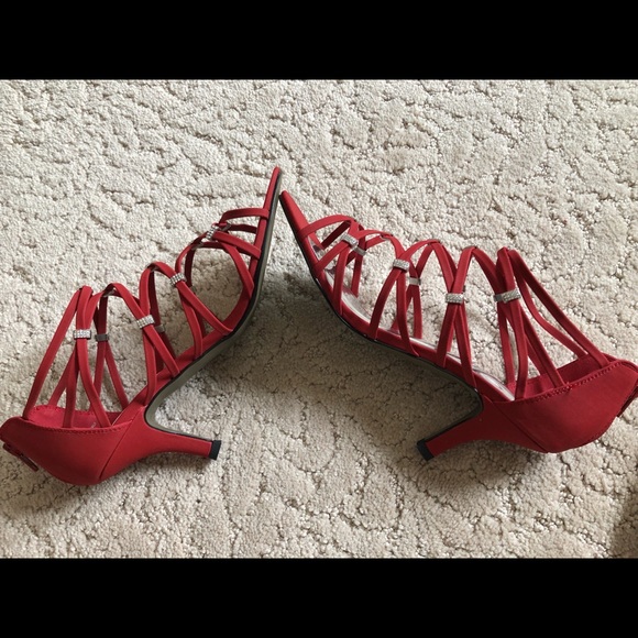Gorgeous party/dancing shoes - Picture 3 of 6